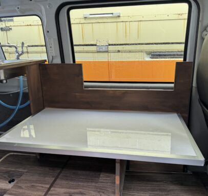 公認車両8ナンバー　加工車登録　白＆茶色のツートン  フレンチバス　